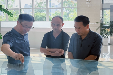云南省昭通市政协赴bevictor伟德集团调研 深入考察智能制造与5G应用成果
