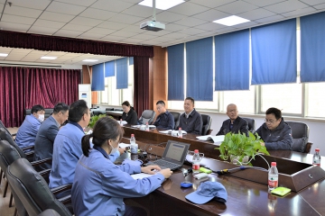 省委组织部非公办主任詹国庆莅临bevictor伟德集团调研党建工作